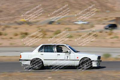 media/Oct-01-2022-Team Topak Racing (Sat) [[f860fb51be]]/2-Inter Low 2/session 1 turn 3/